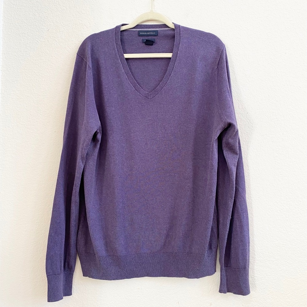 Banana Republic Luxury Blend Mens V Neck‎ Sweater L Silk Cashmere Cotton Purple